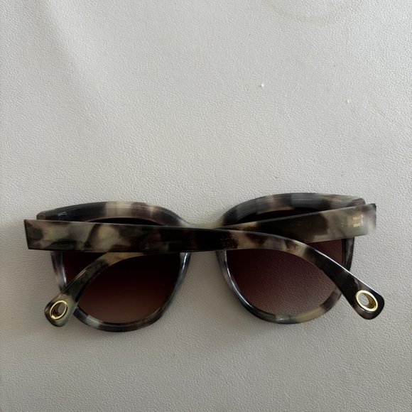 Prive Revaux Beige Tortoise Shell Sunglasses - Picture 6 of 7